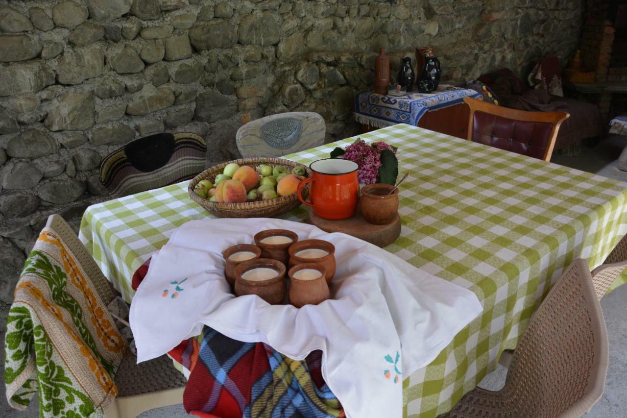 Ludwig Guesthouse Lagodekhi Bagian luar foto